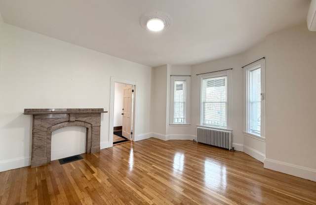 60 Park St. Unit 3 photos photos