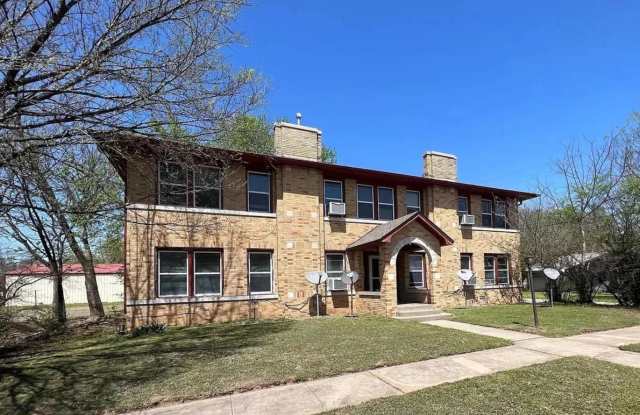 216 West Oak Avenue photos photos