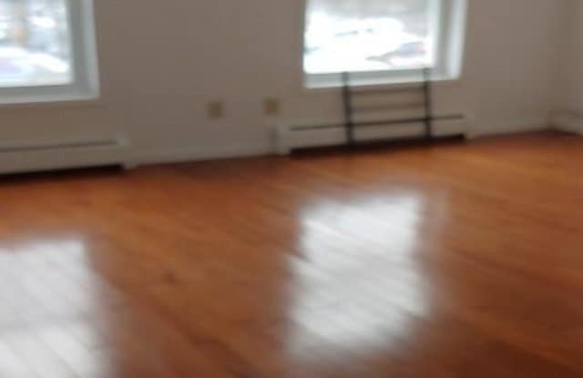 2071 Lacombe Avenue Gallery 2