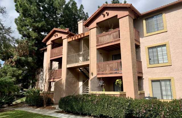 Rancho Bernardo 1 Bedroom Condo Gallery 3
