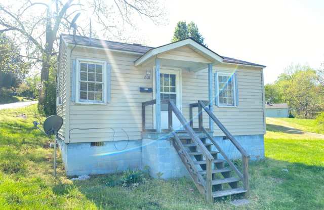 Small 2 Bedroom 1 Bathroom house very close to Kannapolis Research Campus Gallery 1