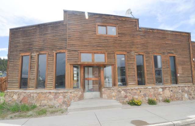 19 N. Main St 4 Plex Gallery 4