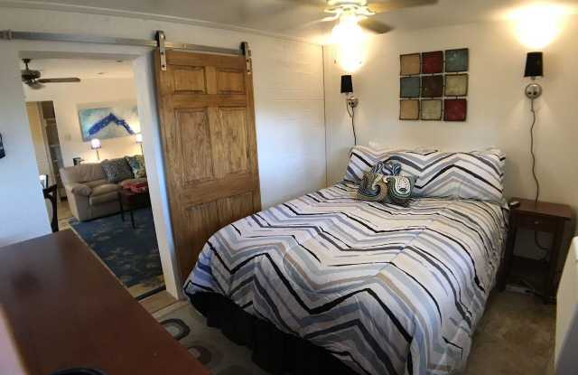 8640 E NORTHLAND Drive Gallery 4