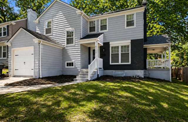Bright & Welcoming Haven at 6720 Holmes Rd - 6720 Holmes Road, Kansas City, MO 64131