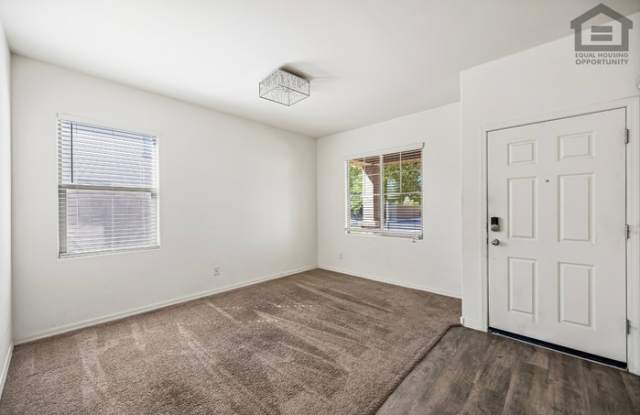 37453 West Prado Street Gallery 4