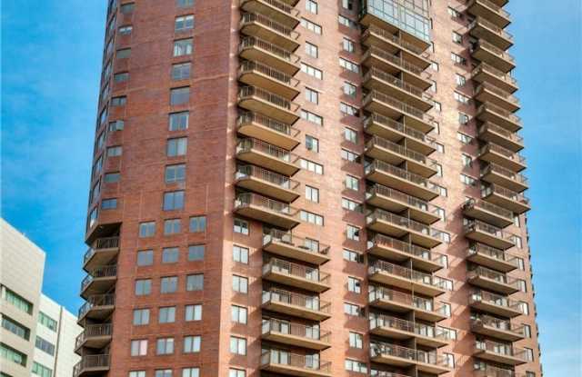 300 Walnut St photos photos