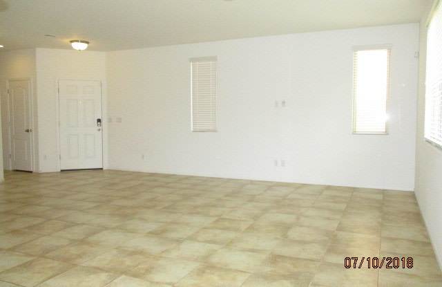 BEAUTIFUL 4 BED / 3 BATH HOME IN BOULDER RANCH - TWILIGHT Gallery 4