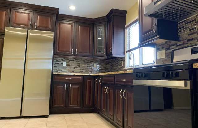 1 Rossi Court - 1 Rossi Court, Bergen County, NJ 07606