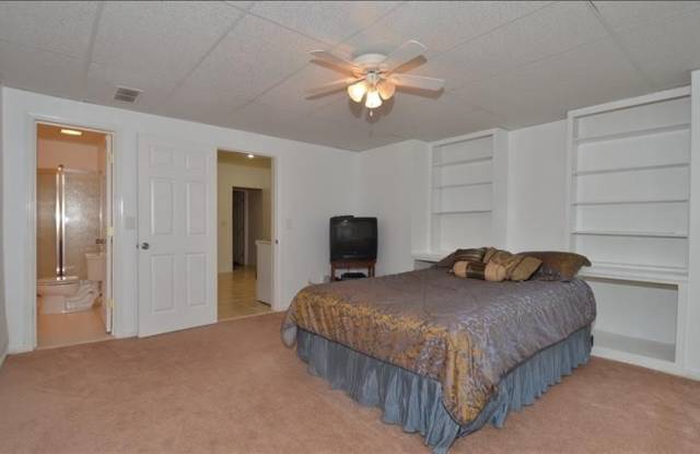 5975 Peachtree Parkway Gallery 2