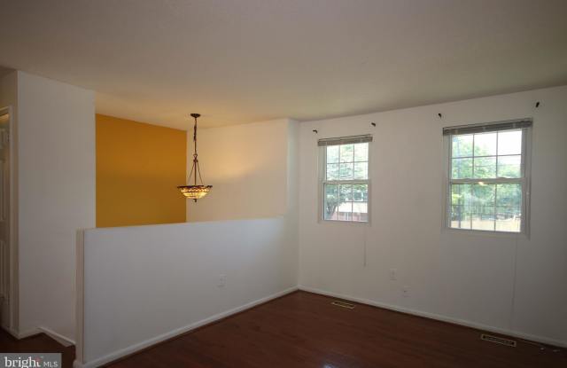 823 EASTERN AVENUE Gallery 2