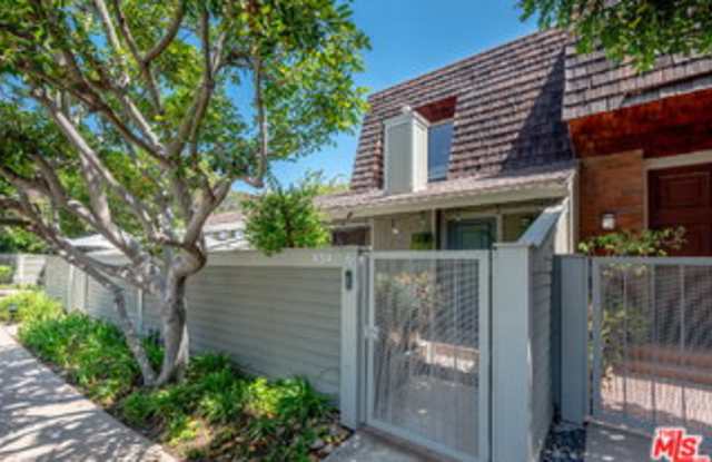 4314 Glencoe Avenue Gallery 1