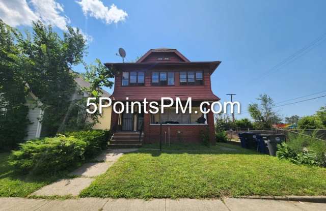 2774 East 117th St - 2 photos photos