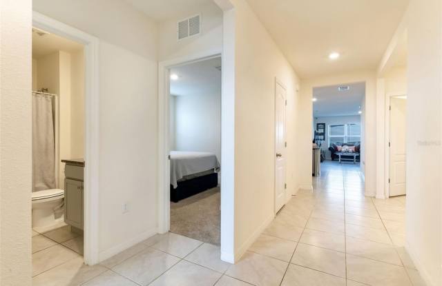 9537 BLACK WALNUT Drive Gallery 3