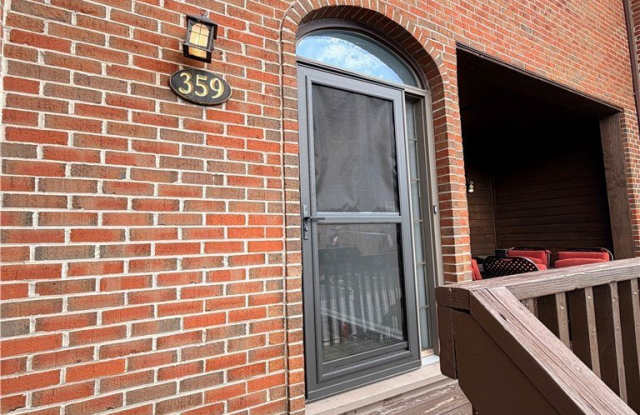 359 Lakefront Boulevard Gallery 4