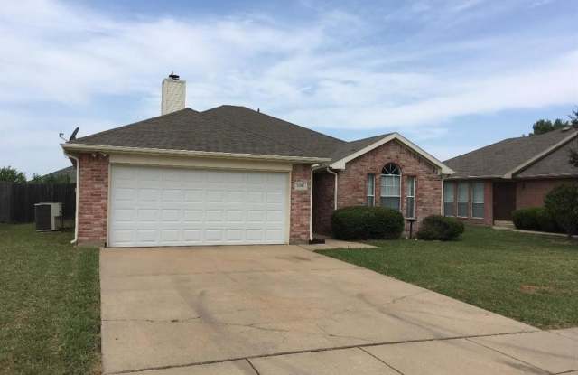 1301 Misty Drive - 1301 Misty Drive, Midlothian, TX 76065