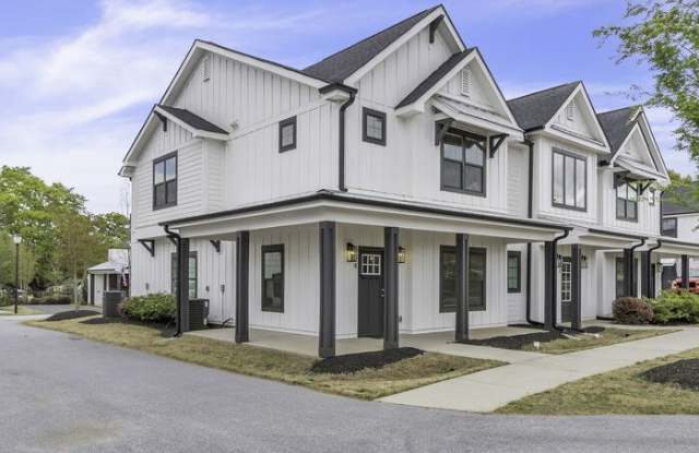 140 Cox Street - 140 Cox Street, Travelers Rest, SC 29690
