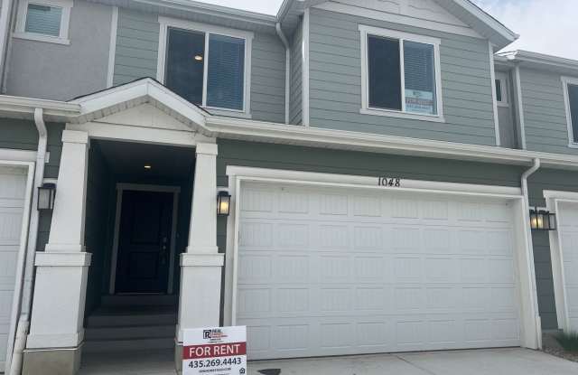 Charming Townhome in Provo, UT photos photos