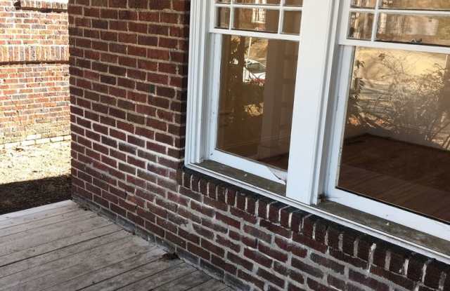 817 Spring Garden Street Gallery 2