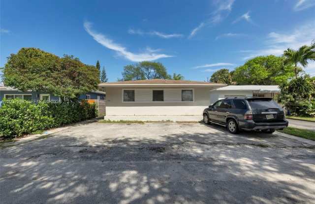 923 N 17th Ave photos photos