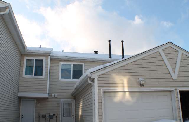 451 Meadow Green Lane - 451 Meadow Green Lane, Round Lake Beach, IL 60073 451 Meadow Green Lane - 451 Meadow Green Lane, Round Lake Beach, IL 60073