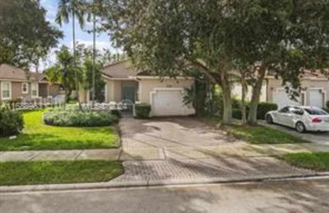7620 South Aragon Boulevard photos photos