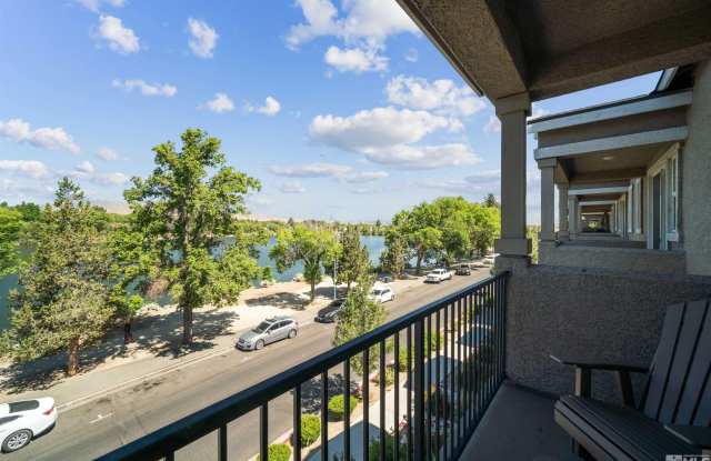 2490 Eastshore Drive lot: 306 Gallery 4