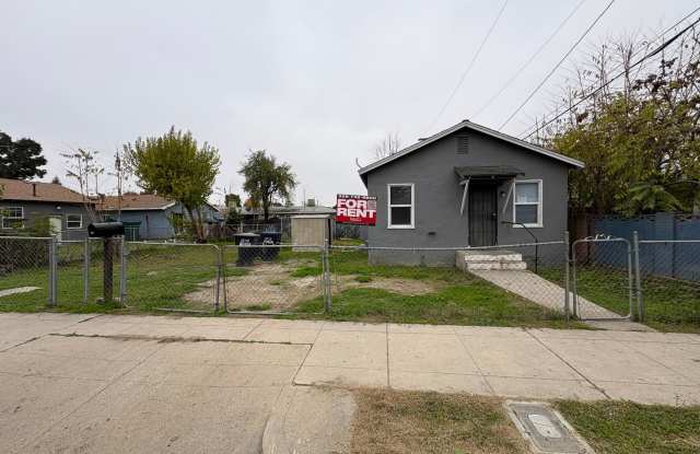 Cozy NE Home On Spacious Lot Available Now! - 311 East Grove Avenue, Visalia, CA 93291