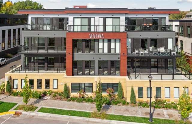 253 Lake Street E photos photos