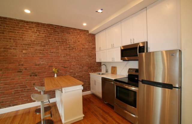 142 SUSSEX ST Gallery 3