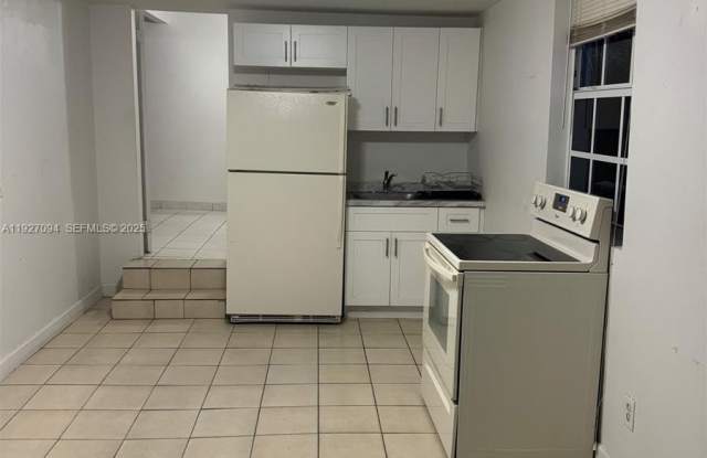 276 E 12th St photos photos 276 E 12th St photos photos