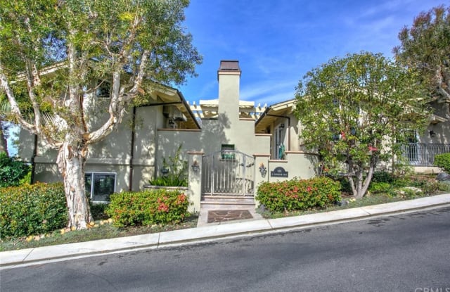 1 N Stonington Road - 1 North Stonington Road, Laguna Beach, CA 92651