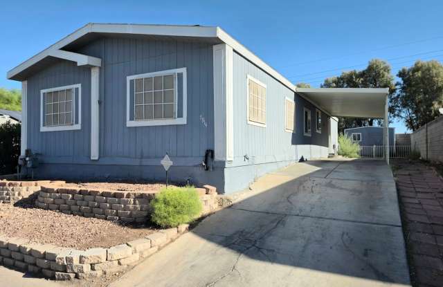 4 Bedroom Rose Gardens Estates available for Immediate Move-In!!! photos photos