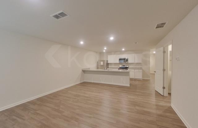332 Ironwood Court Gallery 2
