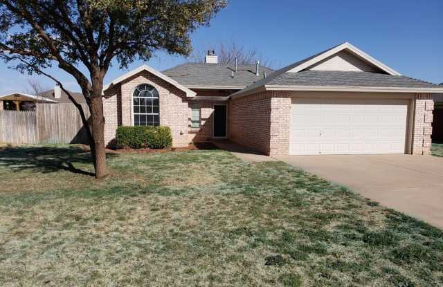 9705 Ave W - 9705 Avenue W, Lubbock, TX 79423