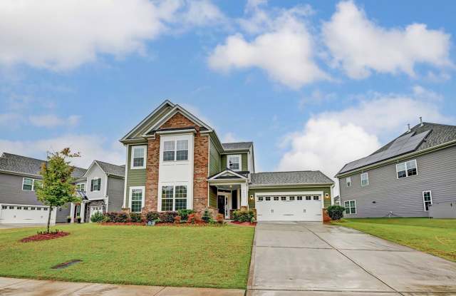 (Coming Soon) Rare opportunity in Allen Mills !! photos photos
