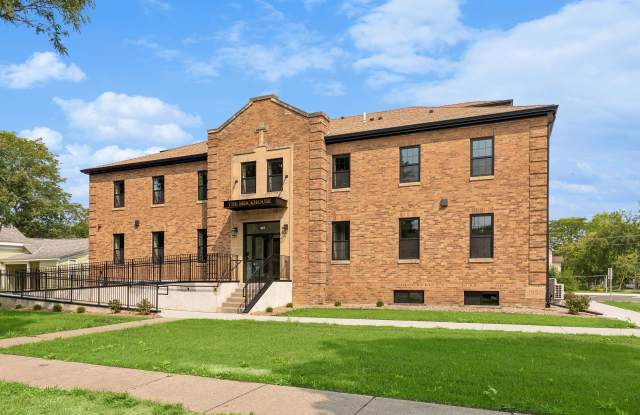 321 6th Street East Gallery 2