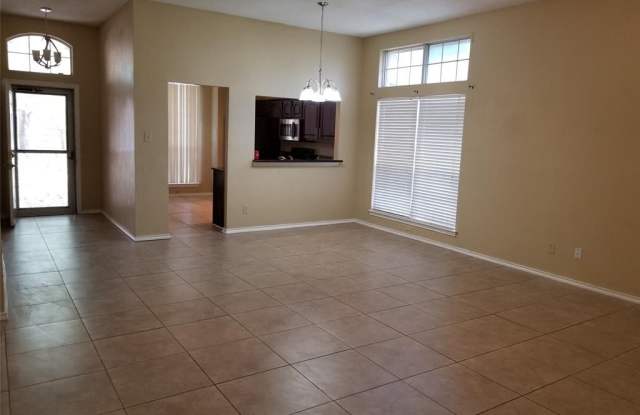 1905 Village Creek Drive Gallery 4