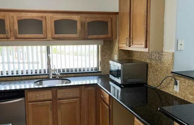 16919 N Bay Rd photos photos 16919 N Bay Rd photos photos