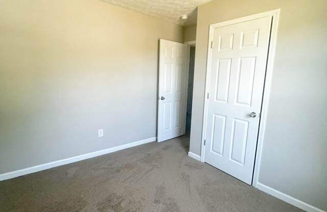 Beautiful 3-Bedroom Home with Spacious Yard and Modern Upgrades - Move in by 10/15/24 and get $100 GC Gallery 4