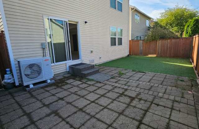 309 Kirkland Place Southeast photos photos