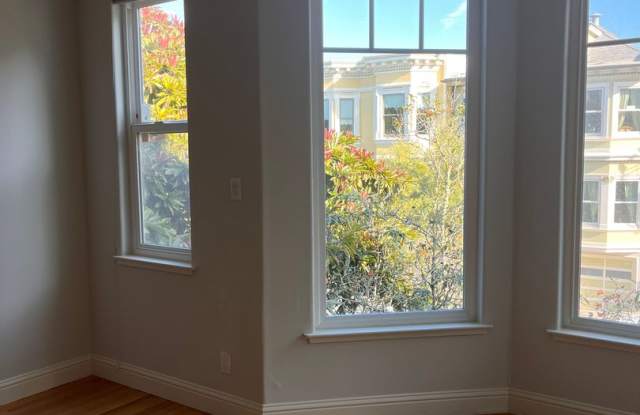 EPIC REA: Lovely 4 BR/3 BA 2 level Condo w/ Parking photos photos EPIC REA: Lovely 4 BR/3 BA 2 level Condo w/ Parking photos photos