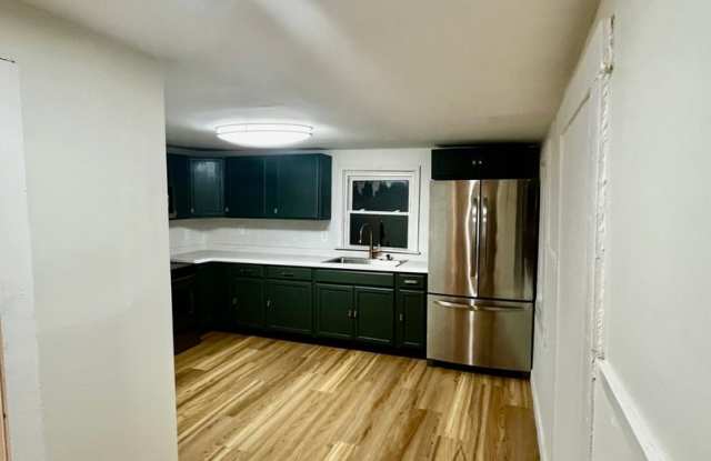 Charming 3BR House in Springfield Gallery 1