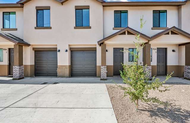7126 N 55th Ave # 2 photos photos