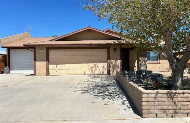Please contact Vaughn Realty to set up an appointment, 760-446-6561 photos photos