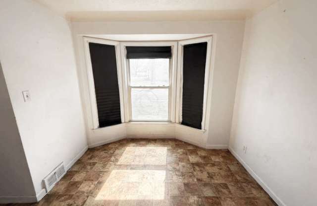 3-BED, 1 BATH BEAUTIFUL SINGLE- FAMILY HOME IN MAPLE HEIGHTS!. photos photos