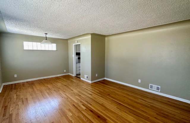 $1,000 off the first month's rent if moved in by 9/4/26! Spacious 5BD/2BA Home in Lakewood, CO- Available July 29th! Gallery 3