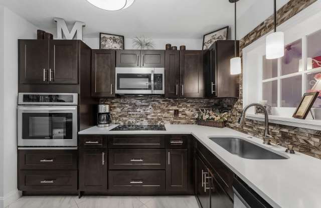 517 IBIS Drive photos photos