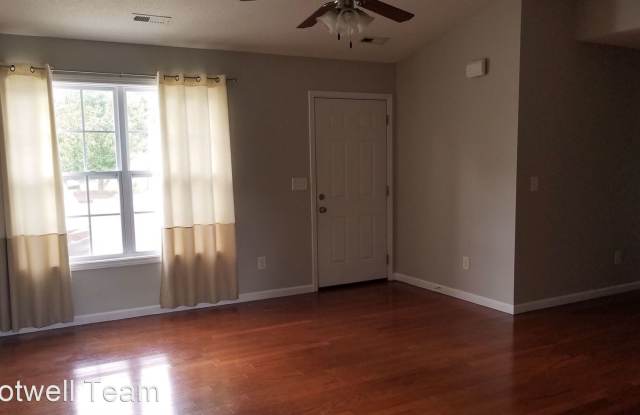6017 Friendship Ln Gallery 3