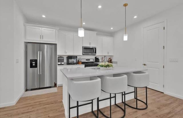 12736 SW ELEANOR Drive Gallery 4