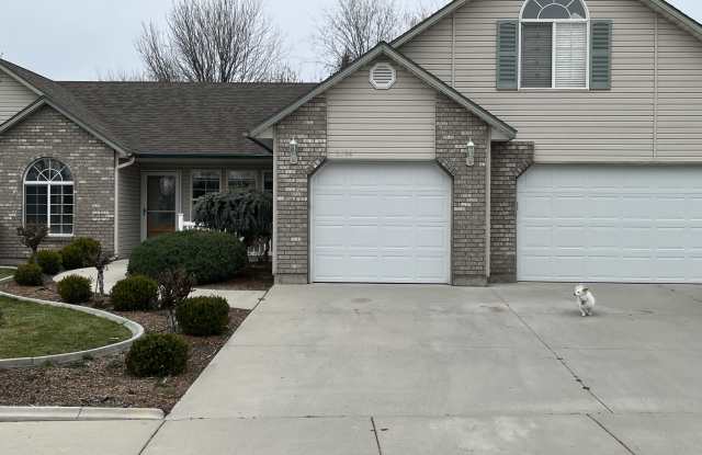 2134 East Dworshak Drive Gallery 2
